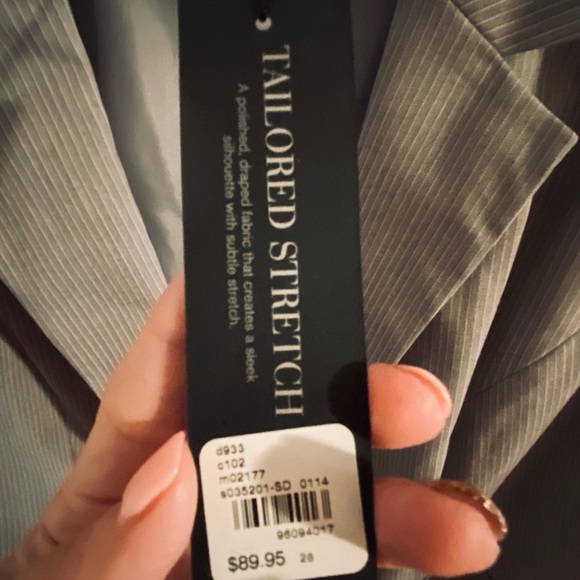 Grey and white pinstripe tailored blazer - Picture 3 of 3